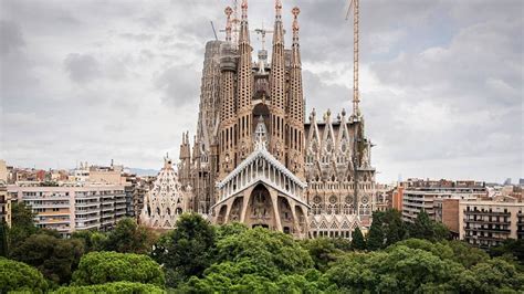 Катедралата Саграда Фамилия в Барселона отново отвори но