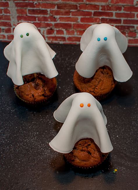 17 Spooky And Delicious Halloween Desserts And Treats Recipes