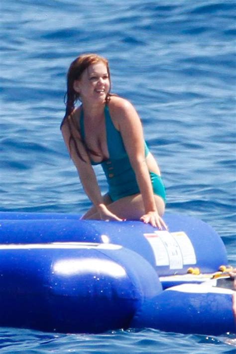Isla Fisher In A Swimsuit 8 Photos Thefappening