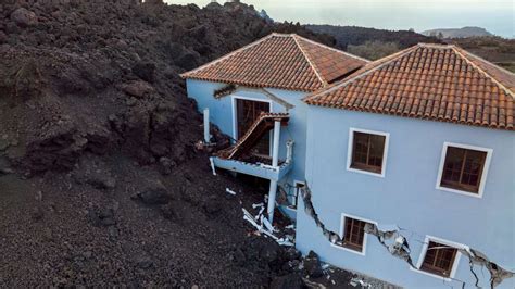 Volcanic Eruption On La Palma New Lava Flow Destroys Numerous Houses