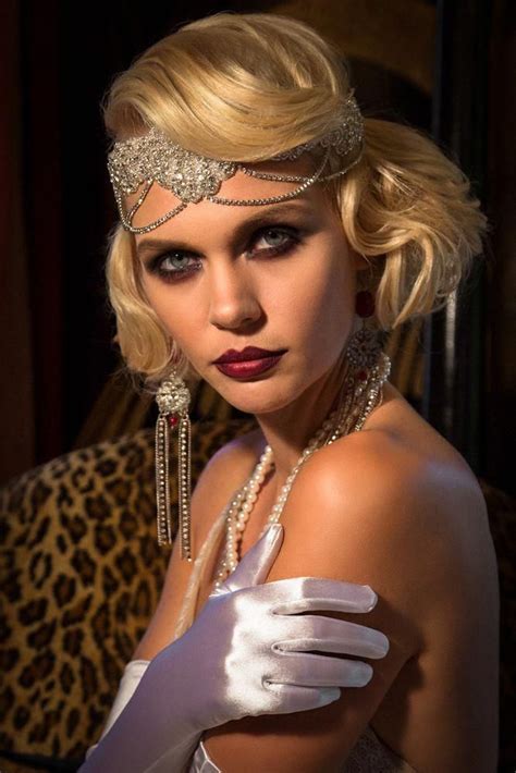 Speaking of popular tv shows, ladies might enjoy the casual styles of miss fisher's murder mysteries or the sophisticated looks of downton abbey (and for. Beautiful #womensfashionclassypantsuits #flapperhair ...