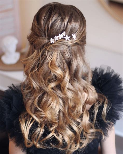 Curl Hairstyles For Prom Half Up