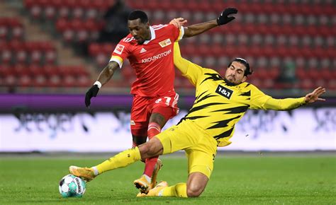 W finale, jaki został rozegrany na stadionie olimpijskim w berlinie, rb lipsk przegrało z bvb 1:4 (0:3). Puchar Niemiec na żywo: Eintracht Brunszwik - Borussia ...