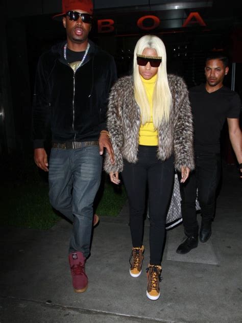 Nicki Minaj In Offset By Céline Chain Sunglasses Talking Pretty