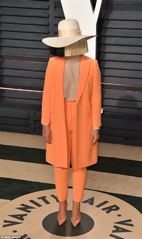 Sia Posts Nude Photo Of Herself On Instagram Daily Mail Online Free