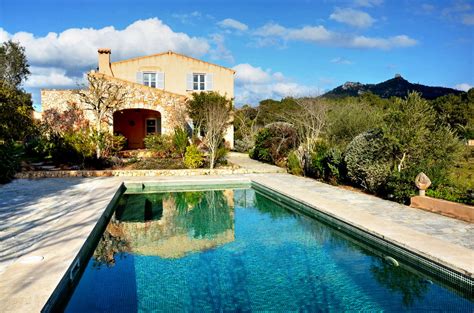 M house está en el centro histórico de palma de mallorca, desde donde se pueden descubrir todos los rincones con encanto que tiene la ciudad, así como acceder a los lugares más emblemáticos que. Die Besten Ideen Für Haus Kaufen Mallorca - Beste ...