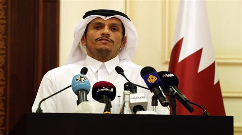 رد وزير الخارجية السعودي، الأمير فيصل بن فرحان، على سؤال لمذيعة cnn، بيكي أندرسون حول مدى دعم إيران للحوثيين، قائلاً إن دعم طهران الواسع للحوثيين أدى حتى الآن إلى إطلاق أكثر من 400 طائرة بدون طيار عبر الحدود، وضرب أهدافًا، مثل مستودعات الوقود والمطارات وأهداف مدنية. وزير الخارجية القطري: مباحثات مع السعودية تتجاوز المطالب الـ13