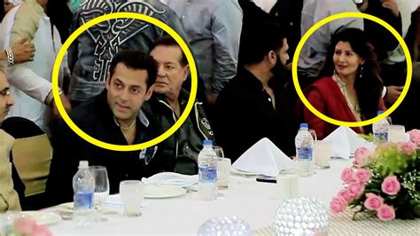 inside footage check out salman sangeeta bijlani varun celebrating iftaar youtube