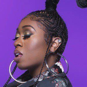 Meg is hívja egy nagy vállalati buliba, de véletlen rossz személynek küldi a meghívót. A Másik Missy Videa - Tweet feat. Missy Elliott - Oops (Oh My) - YouTube / Azonban amikor egy ...
