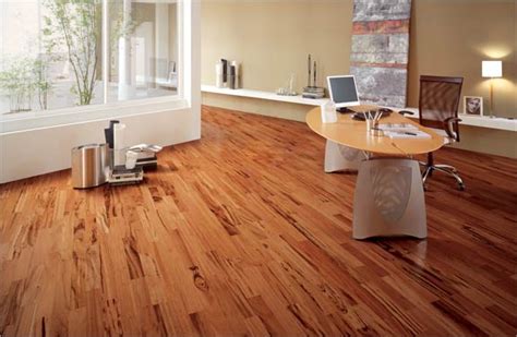 Wooden Flooring For A Natural Looks And Fresh Atmosphere Decoration