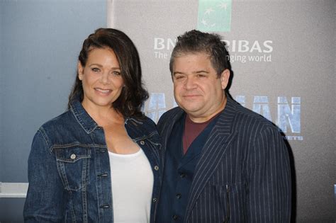 Patton Oswalt And Meredith Salenger Are Married See Photos From Their Wedding