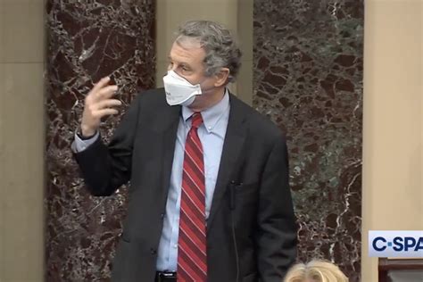 Sherrod Brown Publicly Shames Rand Paul For Not Wearing A Mask On The