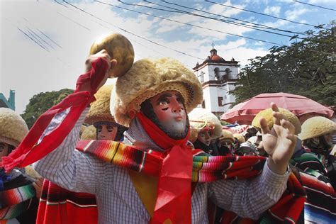 Fotos de los Parachicos que danzan en Chiapa de Corzo México Desconocido