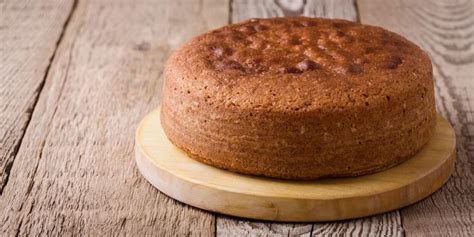 Magic cake recipe desserts with eggs vanilla extract. Water Cake: No Eggs, No Milk, No Butter, No Problem - La Cucina Italiana in 2020 | Water cake ...