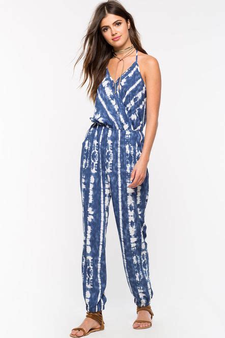 Jumpsuits Rompers Get The Latest All In One Styles From Agaci