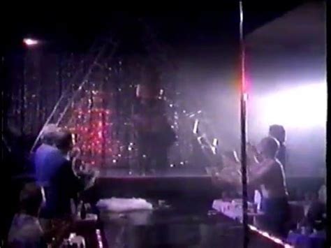 He lives in a canyon and plays impromptu duets with a mysterious guitarist he doesn't see. Scene from the movie Sunset Strip - YouTube