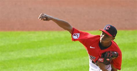 Astros edge Guardians to end 4-game skid | Reuters