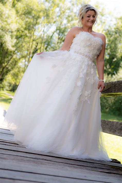 More images for brautkleider waldshut » Traumkleid Brautmoden Waldshut - Brautmoden Waldshut-Tiengen