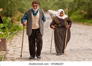 Yasli Turk Cifti Turkish Granny Couple Telegraph