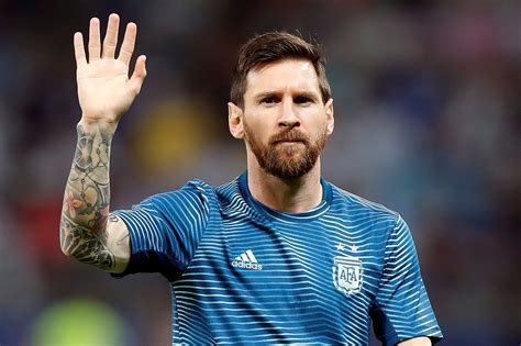 Messi : Why Lionel Messi Sucks - Is Messi Overrated? : In news that ...