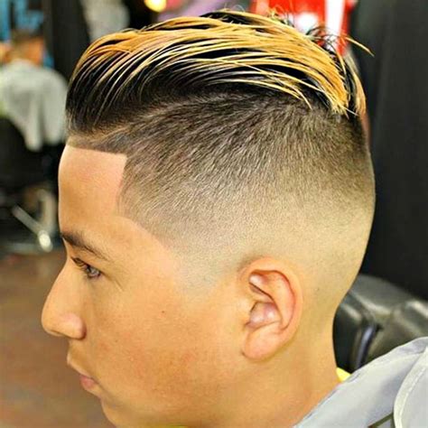 The men which have thick and strong hair always have good styles this haircut is the most stylish haircut now a days. 21 Top Men's Fade Haircuts 2017 | Men's Hairstyles ...