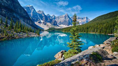 Kanada Prowincja Alberta Park Narodowy Banff Góry Jezioro Moraine