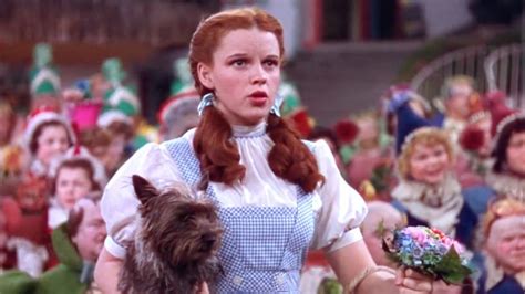 The Wizard Of Oz Things Only Adults Notice In The Classic Movie