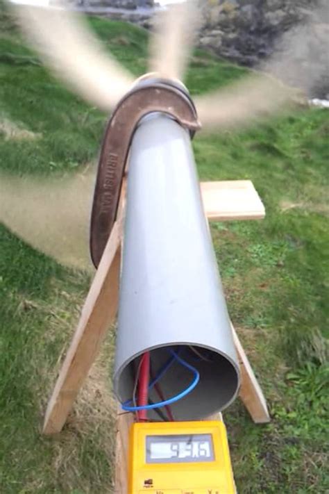 Ceiling fan to wind generator conversion demo. Ceiling fan wind generator - YouTube