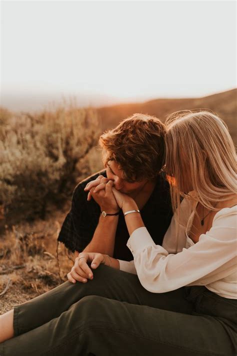 25 Incredibly Cute Couple Photos To Inspire Fancy Ideas About Everything Couple Photography