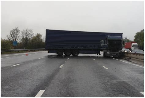 From wikipedia, the free encyclopedia. All lanes open on M5 northbound at Droitwich following ...