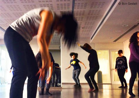 Talleres De Danza Cuerpo Y Movimiento Terapéutico Gestalt En Barcelona