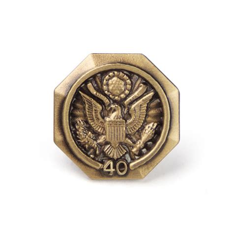 Us Federal Years Of Service Gold Pin 40 Years