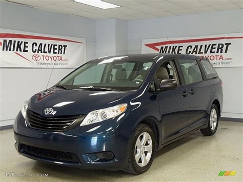 2011 South Pacific Blue Pearl Toyota Sienna V6 48460996 Photo 10
