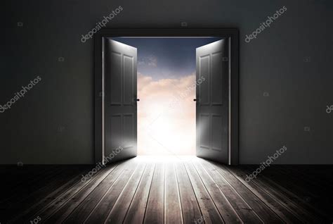Doors Opening To Reveal Beautiful Sky — Stock Photo © Wavebreakmedia