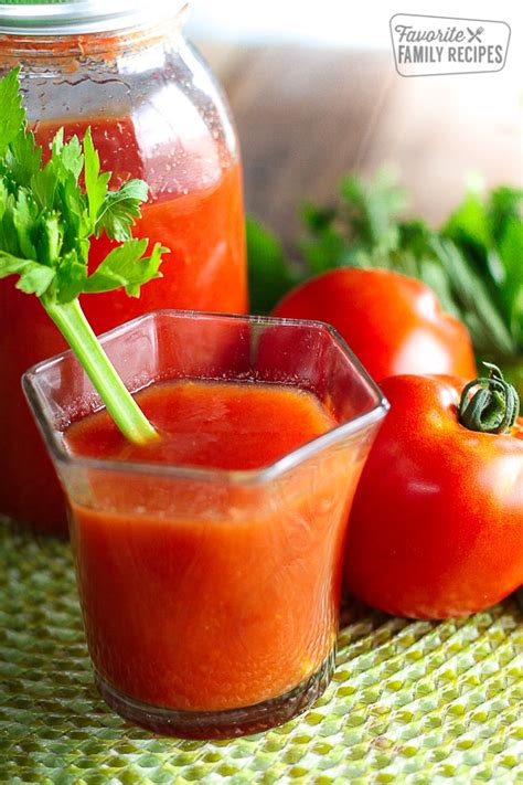 Next time you open a jar of crunchy pickles, save the juice! Tomato Juice Recipe Juicer - Aumondeduvin.com