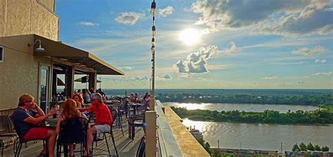 Vicksburg stands on a bluff overlooking the mississippi and yazoo rivers. EAT, STAY, PLAY: VICKSBURG - Visit Mississippi