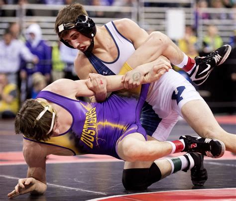 Photos Action From The State Wrestling Semifinals High School