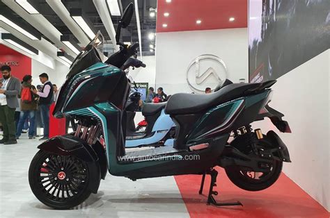 Auto Expo 2020: Hero Electric reveals its AE-3 electric trike for India ...