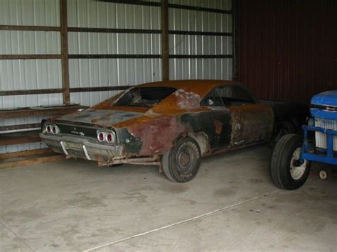 1968 Dodge Charger Rt 440 1 Barn Finds