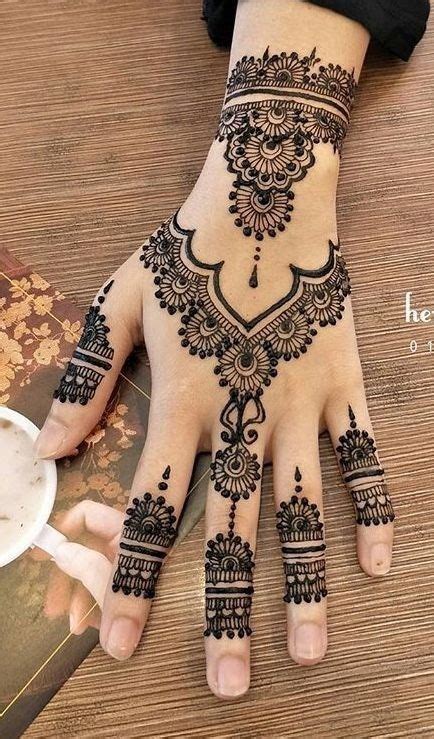 Pin By Eram Kashif On الحناء Henna Tattoo Designs Henna Designs Hand