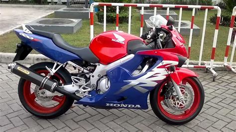 1999 honda cbr 600 f4. Honda CBR 600 F4 1999 - YouTube