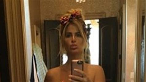 Kim Zolciak Calls Out Her Critics Who Say New Swimsuit Pic Is Photoshopped