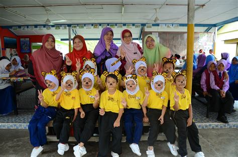 Prasekolah SK Gesir Tengah Hulu Selangor Hari Graduasi Prasekolah 2014