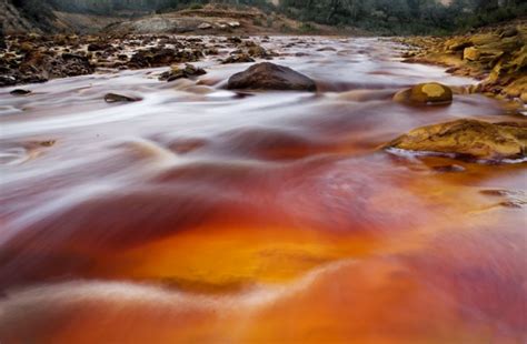 Ο κόκκινος ποταμός της Ισπανίας Rio Tinto Red River Infokids