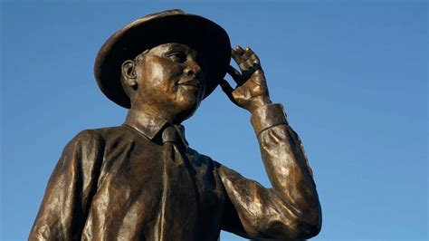 Mississippi City Unveils Emmett Till Memorial Statue Abc7 New York