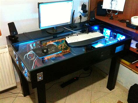 The desk doubles as a case to completely integrate all your hardware, lighting, and cooling systems. Case Mod Friday: Wooden PC Desk | Computer Hardware ...