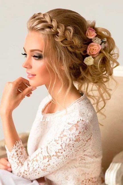 How To Match Your Hairstyle To Your Wedding Dress