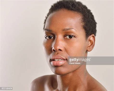 Visage Femme Africaine Photos Et Images De Collection Getty Images