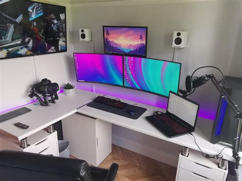 Clean Home Office And Gaming Setup Version 30 In 2020 Gaming Room Setup Video Game Room