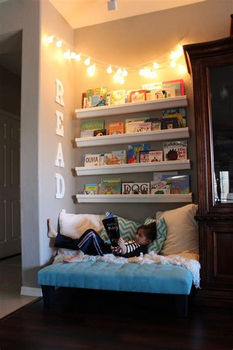 When i wrote the ultimate ikea shopping list, the poäng chair was mysteriously missing from the bunch. 30+ Creative and Cozy Reading Nooks for Kids